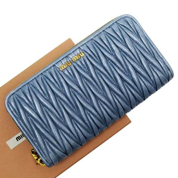 Prada Long Zip Beige Wallet Leather - Picture 1 of 3